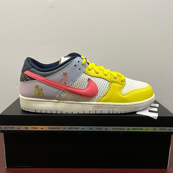 Nike x Xavier Schipani, SB Dunk Low, DX5933-900, Be True - Picture 1 of 17